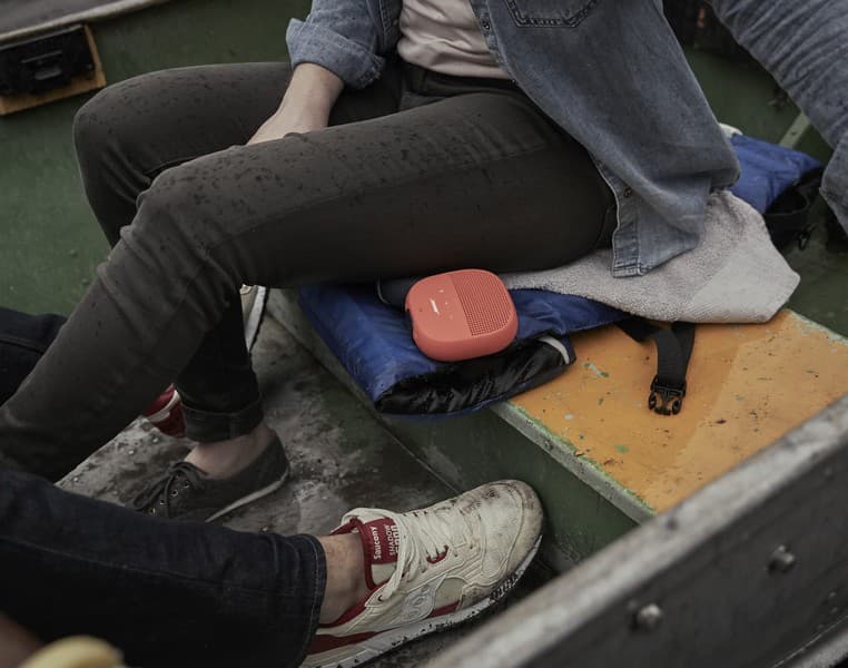 Портативная АС Bose SoundLink Micro стоит 110 долларов