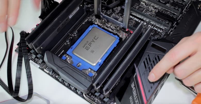 CPU Epyc, в теории, возможно запустить на платах для Ryzen Threadripper