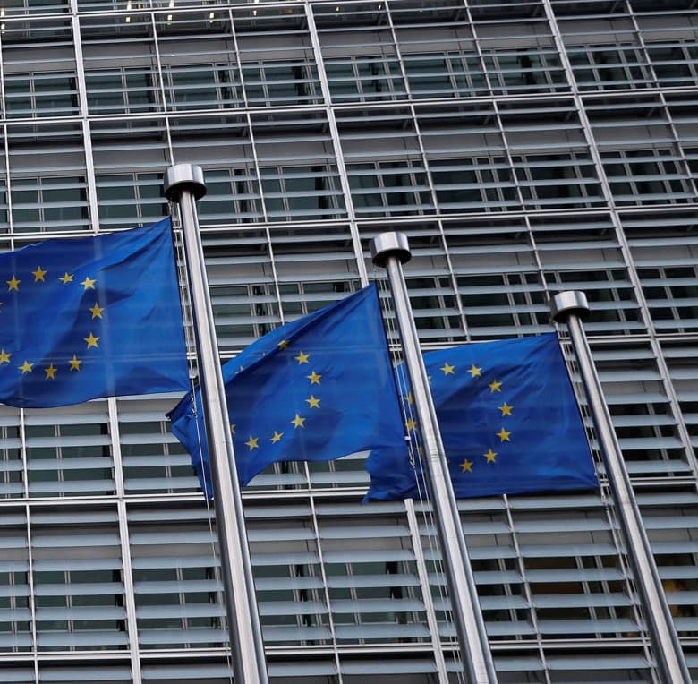 Крупные компании хотят обязать платить налог не с прибыли, а с оборота