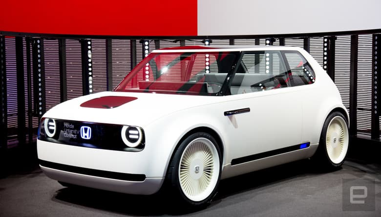 Электромобиль рассчитан на четырех пассажиров