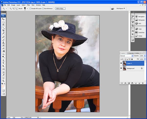 Выделение регионов в Adobe Photoshop с целью замены фона на задний план, созданный в Backdrop Designer