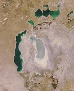 Съемка со спутника, Аральское море — фотография сделана 5 октября 2008 года