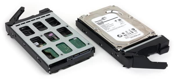 Установка винчестеров в Asustor AS-302T