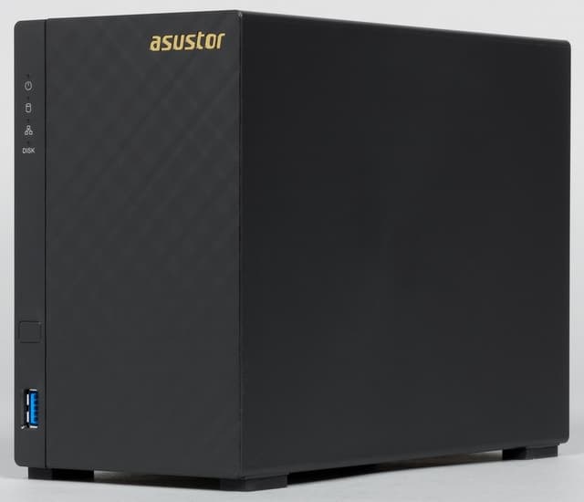 Внешний вид накопителя Asustor AS3202T