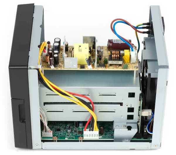 Конструкция Buffalo TeraStation 5200