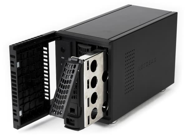 Внешний вид Netgear ReadyNAS 312