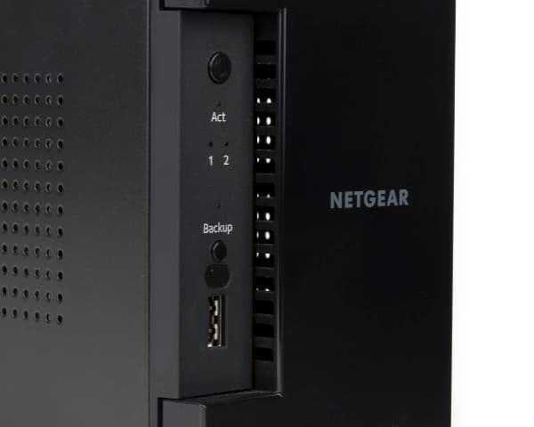 Внешний вид Netgear ReadyNAS 312
