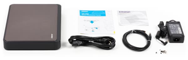 Комплект поставки QNAP HS-210