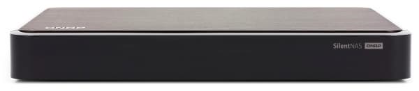 Внешний вид QNAP HS-210