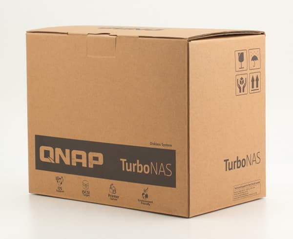 Упаковка сетевого накопителя QNAP TS-119P+