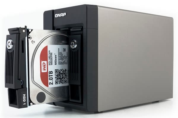 Внешний вид QNAP TS-269 Pro