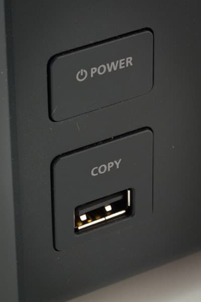 Порт USB у QNAP TS-412