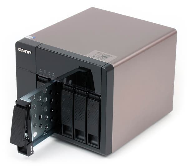 Внешний вид QNAP TS-569L
