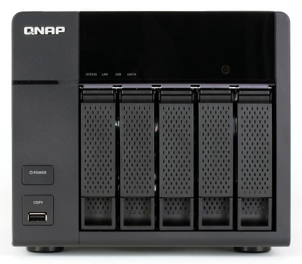Внешний вид QNAP TS-569L