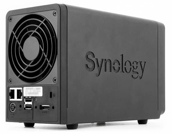 Сетевой накопитель Synology DS712+