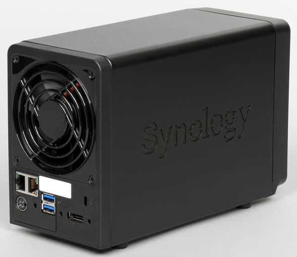 Внешний вид Synology DS716+