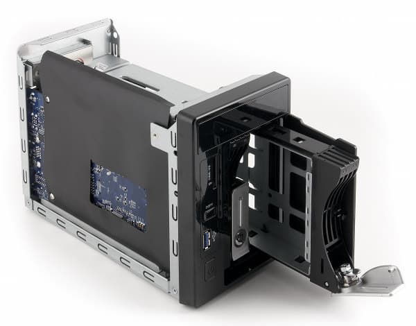 Конструкция Thecus N2800