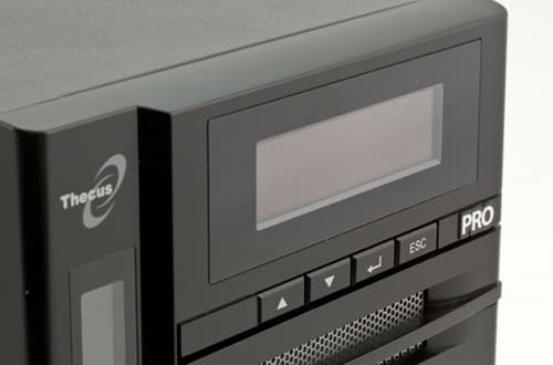 Внешний вид сетевого накопителя Thecus N4200Pro