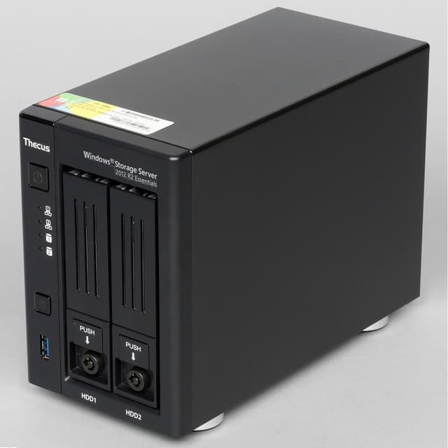 Внешний вид сетевого накопителя Thecus W2810Pro