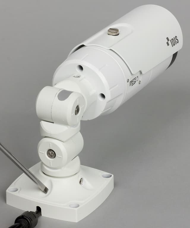 Камера Idis DC-T3233HRX