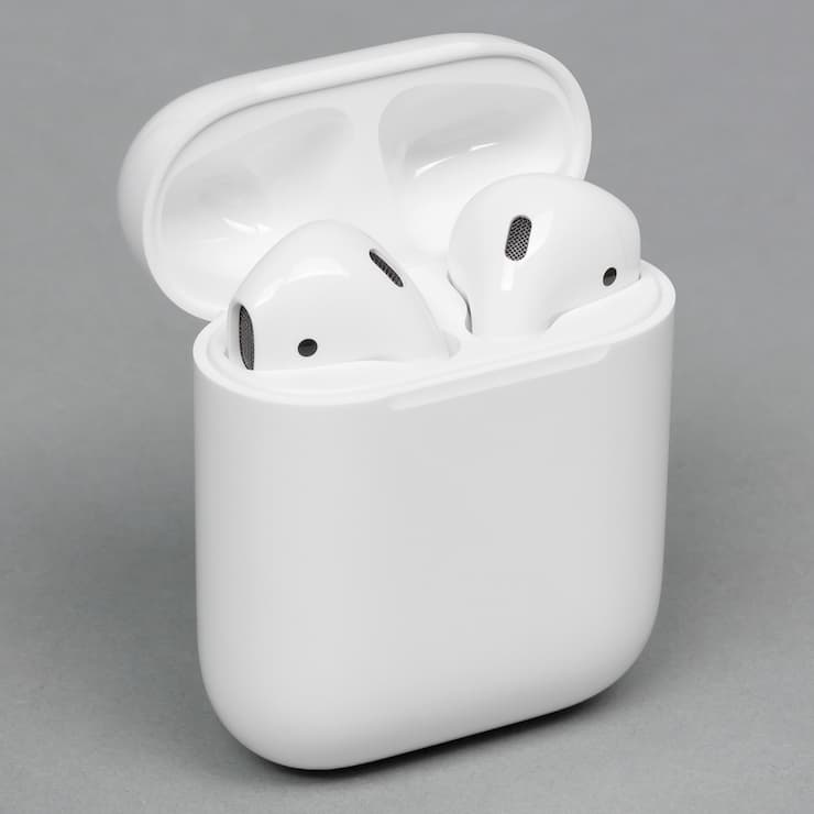 Беспроводные наушники Apple AirPods