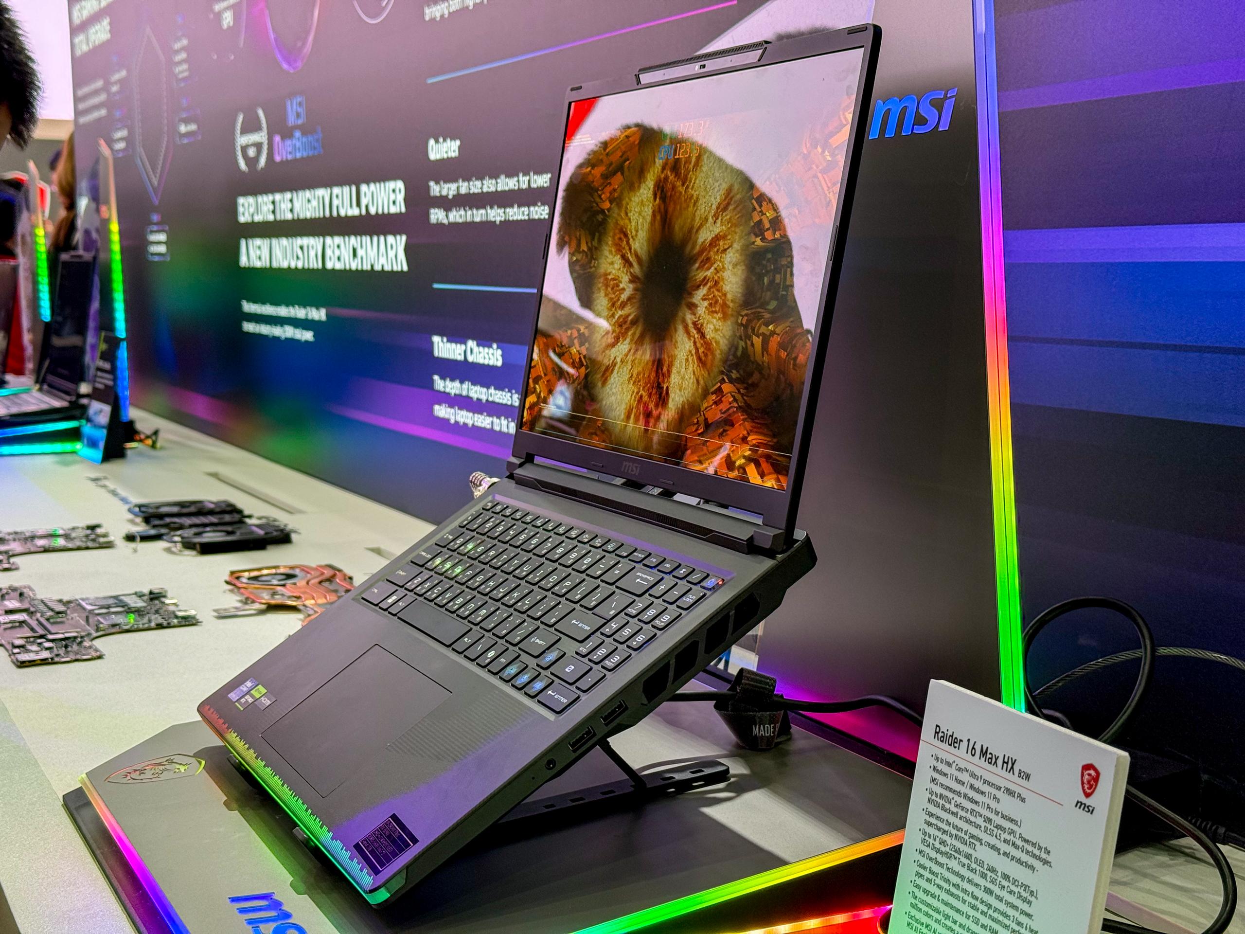 Игровой ноутбук MSI Raider 16 Max HX MSI Raider 16 Max HX