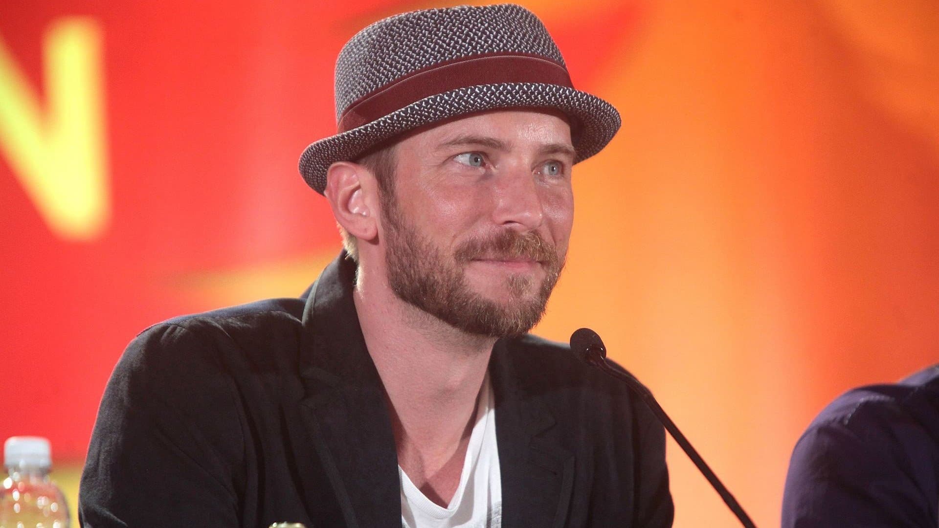 troy-baker-talks-voicing-batman-69e5e711