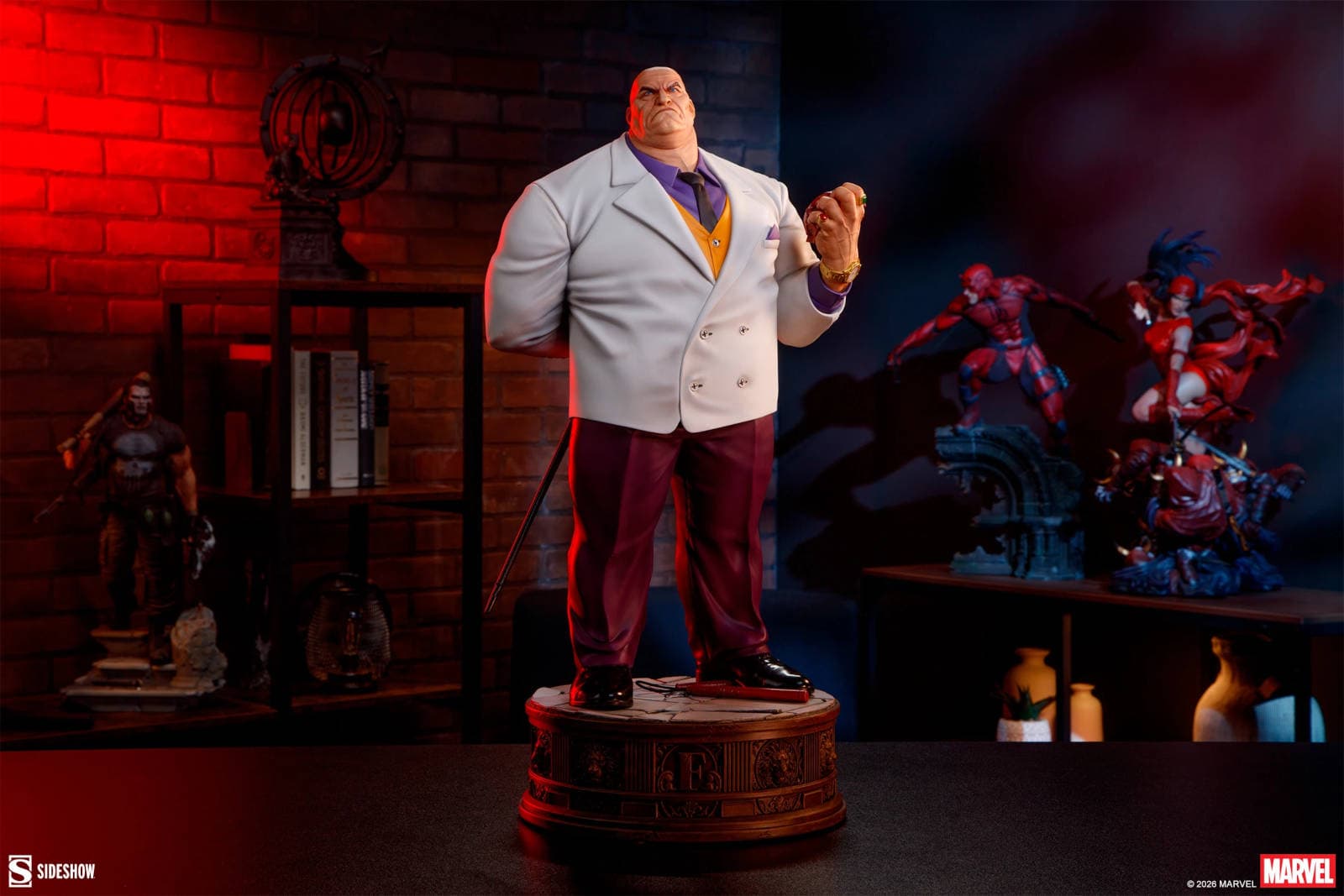 Права на изображения принадлежат Sideshow Collectibles и Marvel