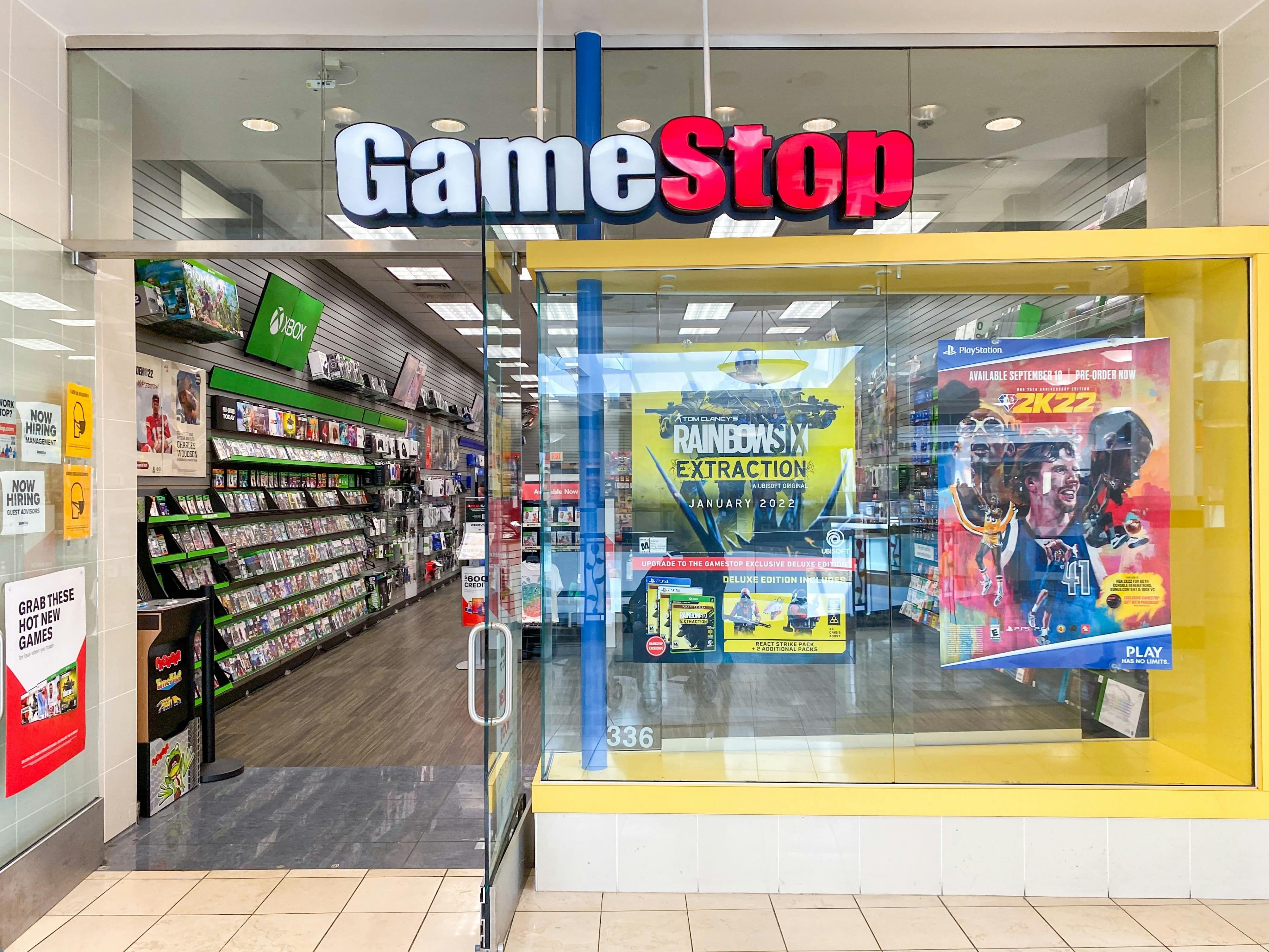 gamestop-storefront-2021-1629946-69f9791