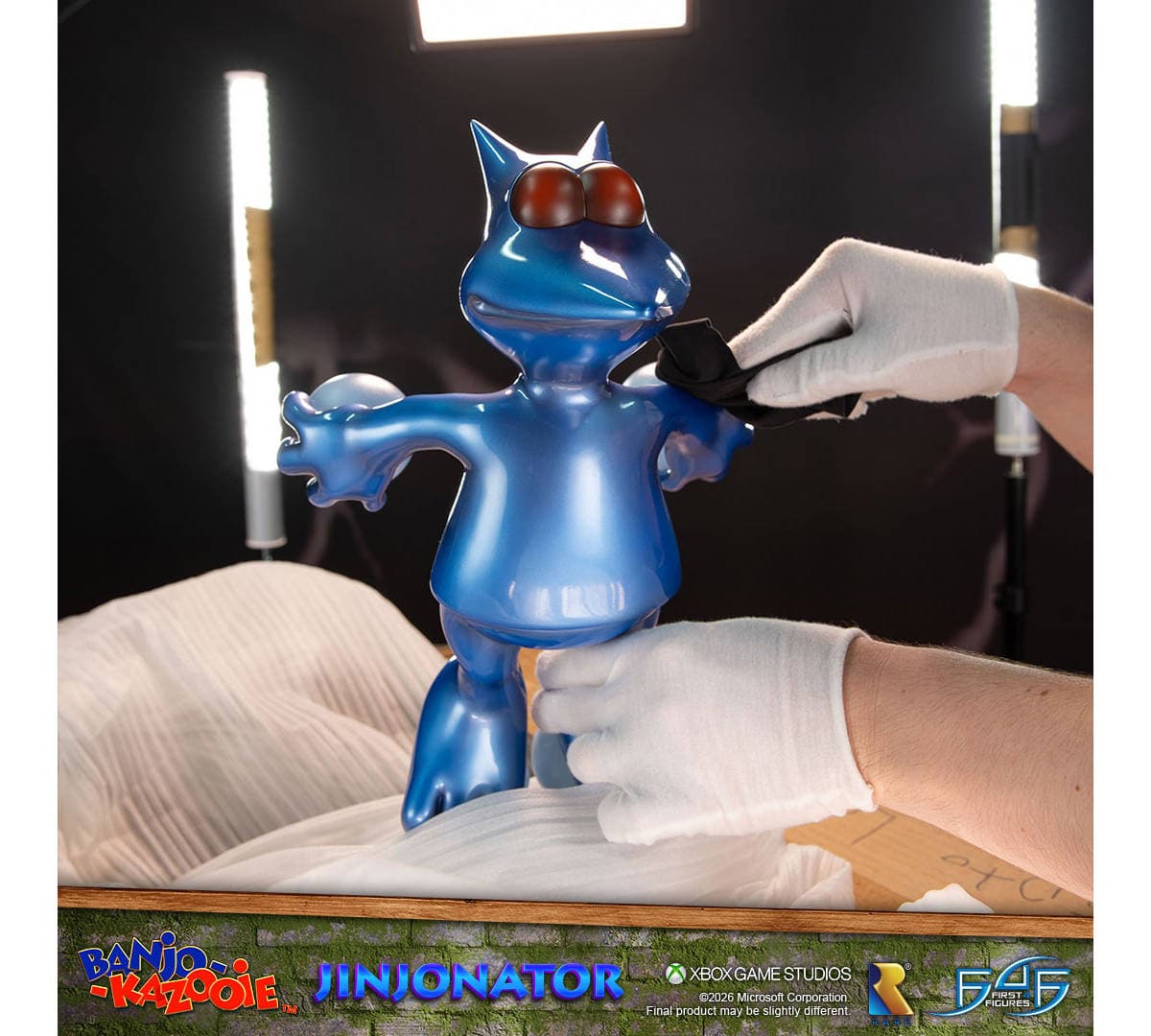 Права на изображения принадлежат Rare, Microsoft Corporation и First 4 Figures