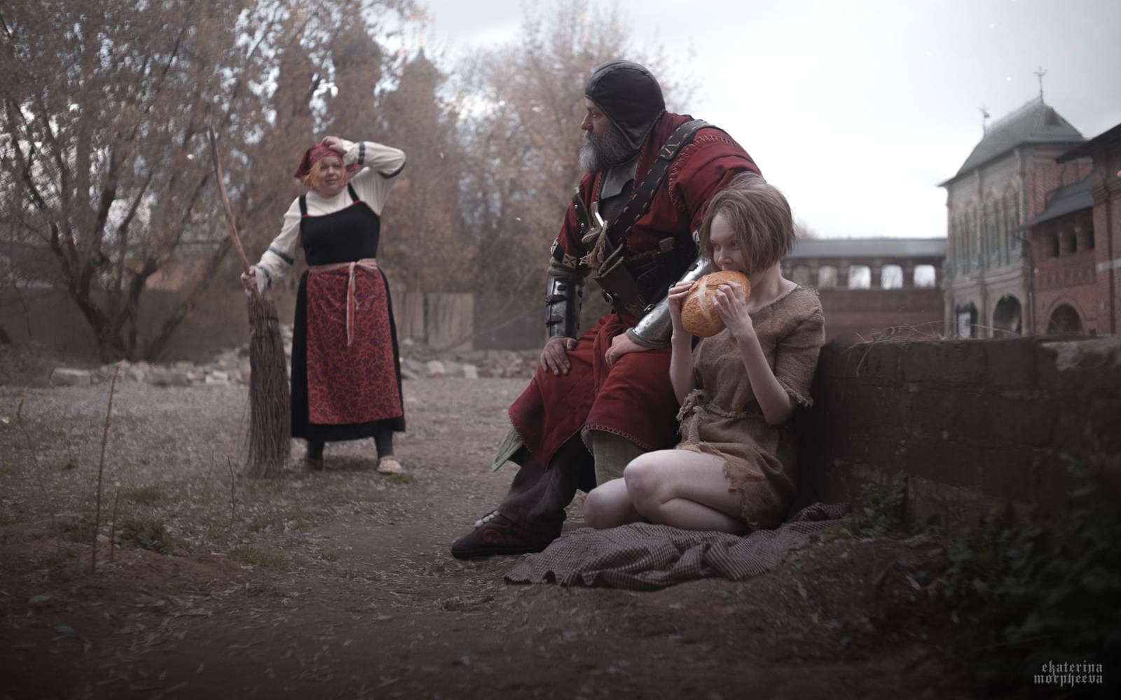 Фотограф: Ekaterina Morpheeva Photography | Екатерина Морфеева. Косплеер: Винсент Винтермьют. Крестьяне: Дарья Лазурь, Beauty Grass, Овчарыч и Роман