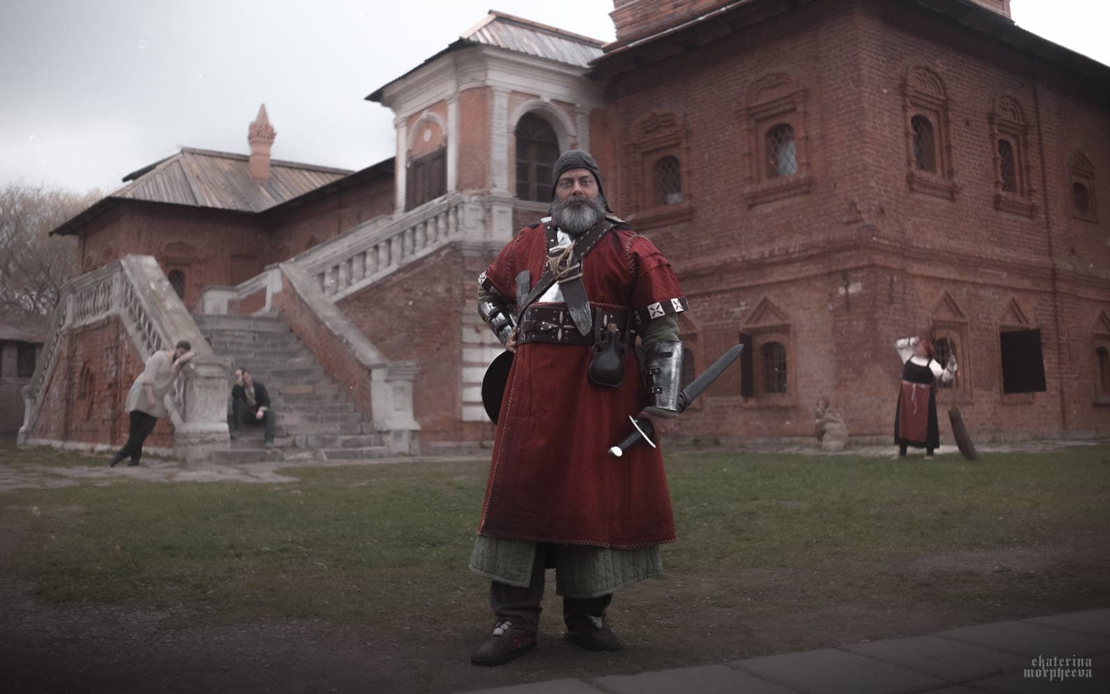 Фотограф: Ekaterina Morpheeva Photography | Екатерина Морфеева. Косплеер: Винсент Винтермьют. Крестьяне: Дарья Лазурь, Beauty Grass, Овчарыч и Роман