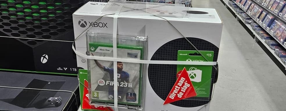 Major Retail Chain Offers to Buy Xbox Series S Disc-Free Console with FIFA 23
