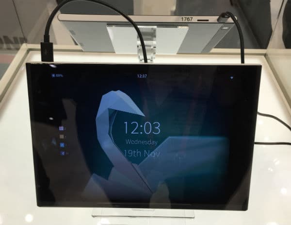 Стенд Jolla на Mobile World Congress 2015