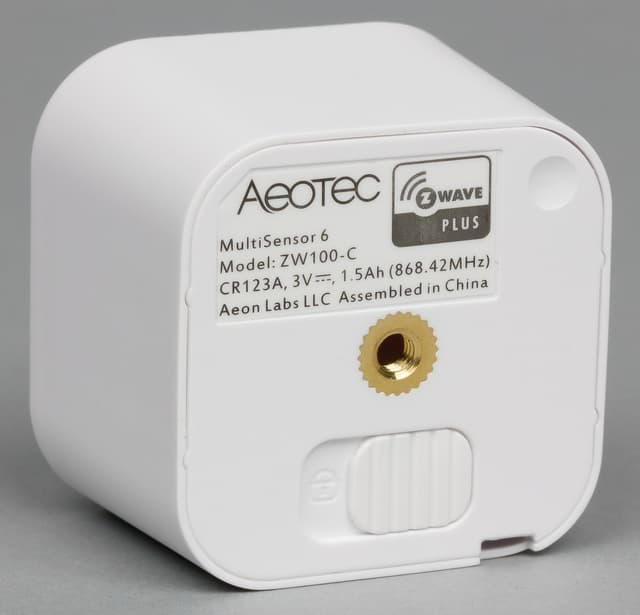 Внешний вид Aeotec MultiSensor 6 (ZW100-C) Внешний вид Aeotec MultiSensor 6 (ZW100-C)