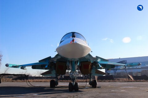 Бомбардировщик Су-34