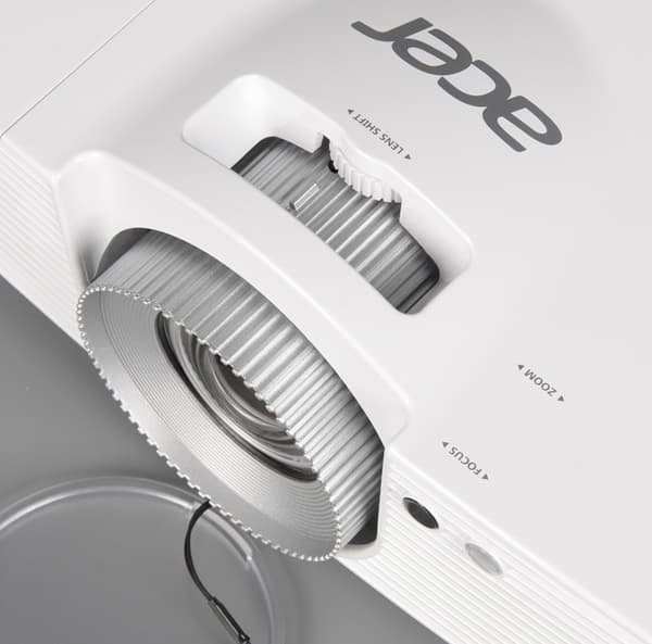 DLP-проектор Acer V7500, объектив