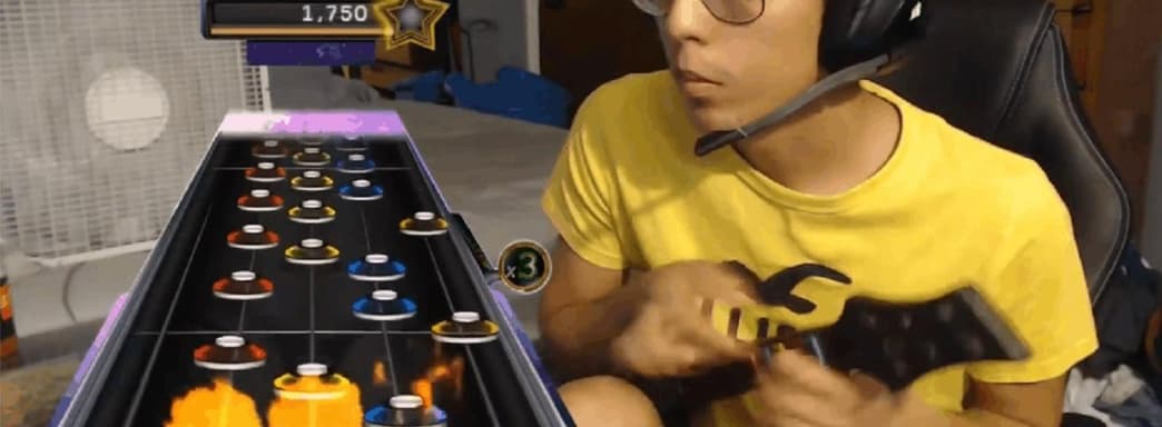 Фанаты поймали с поличным лучшего игрока Guitar Hero