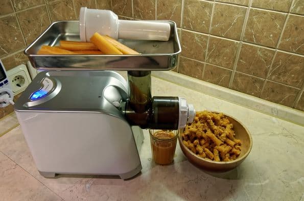 мясорубка Redmond RMG-1203-8