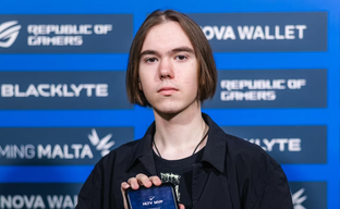 Russian player donk receives юбилейное MvP from HLTV — Team Spirit defeats The Mongolz at BLAST Bounty Fall 2025 in CS2