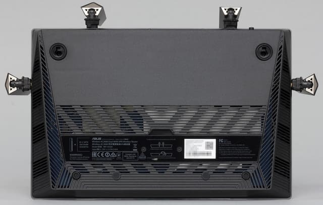 Внешний вид Asus BRT-AC828