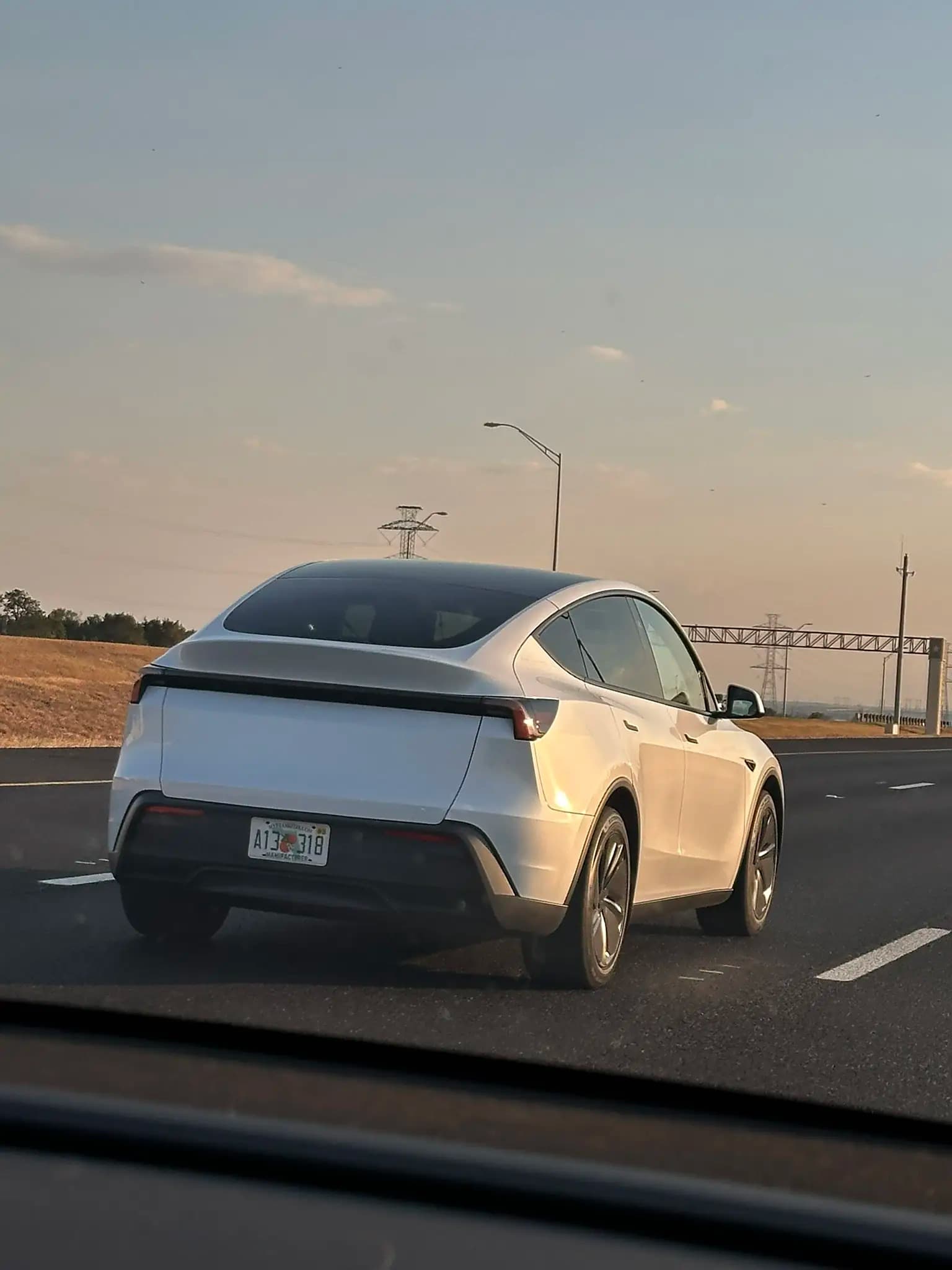 Tesla Model Y Standard&nbsp;