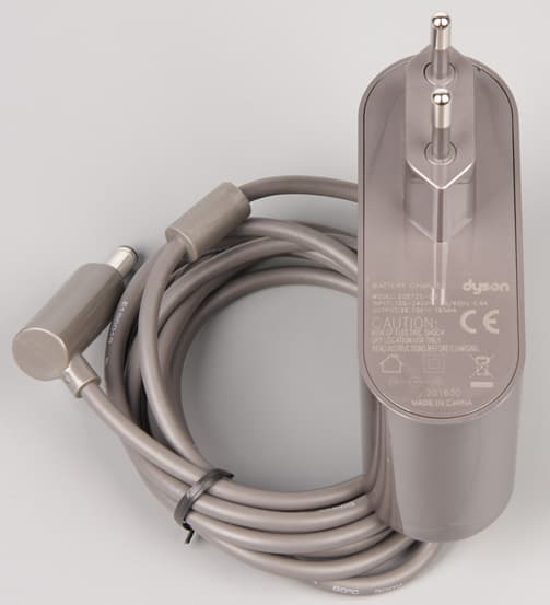 Пылесос Dyson V8 Absolute, адаптер питания