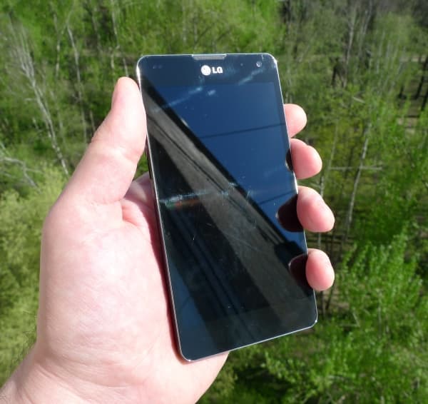 обзор смартфона LG Optimus G