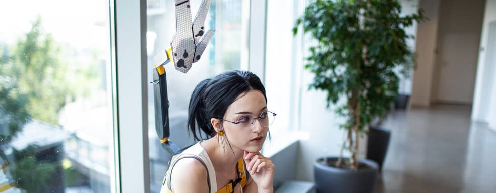 Applied Physics Specialist: Fan Showed a Mama Cosplay from Death Stranding