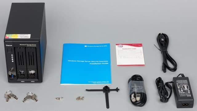 Комплект поставки сетевого накопителя Thecus W2810Pro Комплект поставки сетевого накопителя Thecus W2810Pro