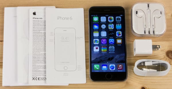 Комплектация iPhone 5c