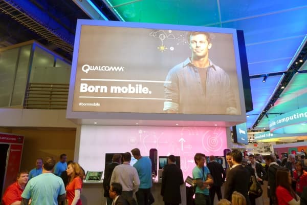 Мобильные новинки CES 2013