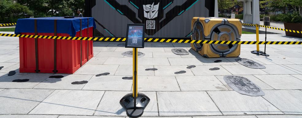 Коллаборация PUBG Mobile и Transformers вышла за пределы игры. В городах США появились инсталляции с тематическими контейнерами