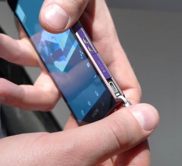 Мобильные новинки CES 2013